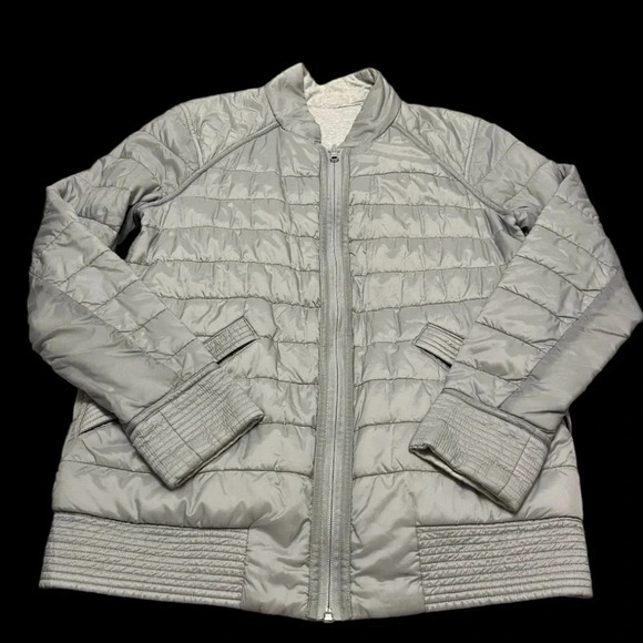 Lululemon reversible  jacket - Picture 2 of 3